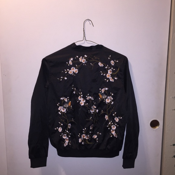 jacket - Picture 2 of 2